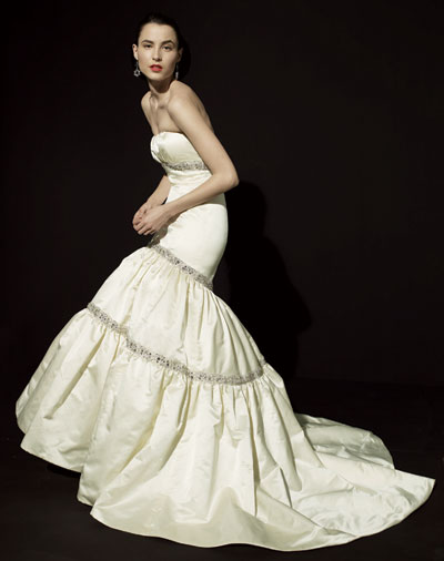 Phoebe Couture Dresses on Stunning Kenneth Pool Couture Wedding Gowns Available At Castigliano