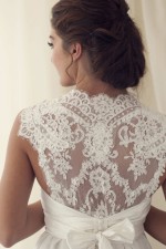 anna-campbell-lace-back-wedding-dress