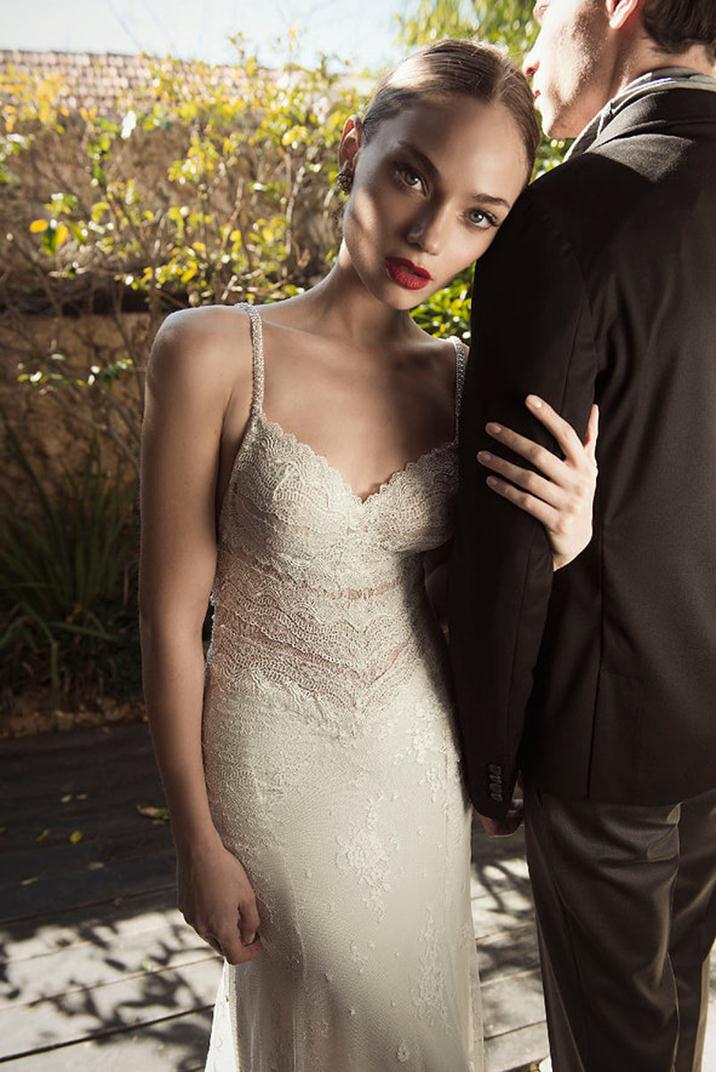 solo-merav-2016-bridal-collection-wedding-gowns-thefashionbrides12