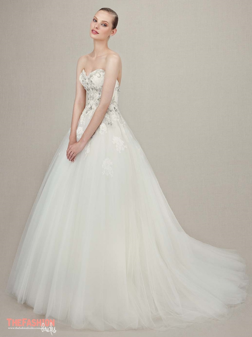 enzoani-2016-collection-wedding-gown40